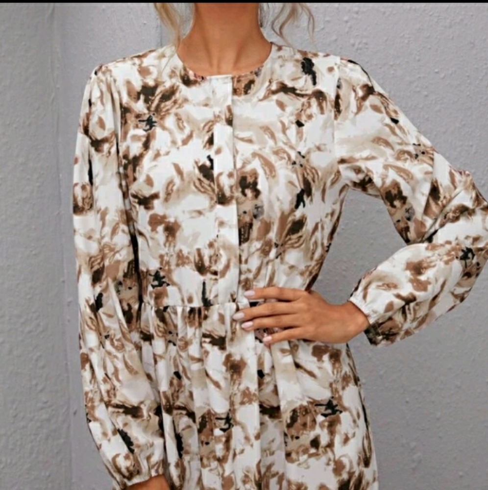 NEW Ruffle Hem Dress - Picture 3 of 6